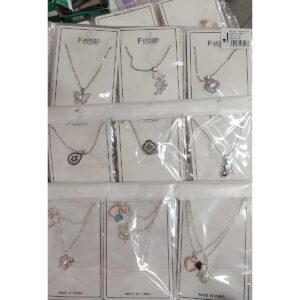 collares con dije 1300 y dobles