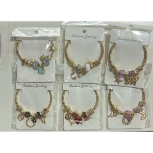 pulseras con dijes rojo y colores