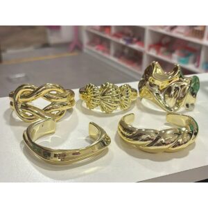 pulseras 3900 doradas